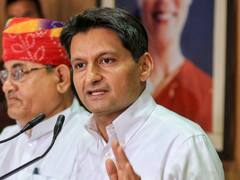 'सरकार की नियत में खोट', कांग्रेस नेता बोले- मेडल बहाने जा रही बेटियों को किसी ने नहीं रोका