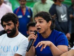 'सभी सहमत हुए तो ही जाएंगे', बातचीत के बुलावे पर साक्षी मलिक बोलीं- ऐसा नहीं कि सरकार कुछ भी कह दे...