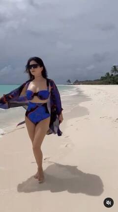 Sunny Leone: ਬਿਕਨੀ ਪਹਿਨੀ ਸੰਨੀ ਲਿਓਨ ਨੇ ਸ਼ੇਅਰ ਕੀਤੀਆਂ ਛੁੱਟੀਆਂ ਦੀਆਂ ਤਸਵੀਰਾਂ, ਫਲਾਂਟ ਕੀਤੇ ਬਾਡੀ ਕਰਵਜ਼