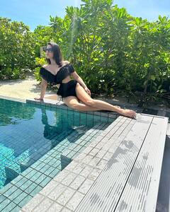 Sunny Leone Shares 'No Filter' Photos From Maldives In A Black Monokini