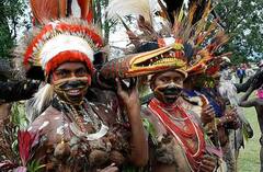 ਦੁਸ਼ਮਣ ਨੂੰ ਡਰਾਉਣ ਲਈ ਵੱਖਰਾ ਤਰੀਕਾ ਅਪਣਾਉਂਦੇ ਇੱਥੇ ਦੇ ਲੋਕ, ਸੱਜ ਕੇ ਆਉਂਦੇ ਉਨ੍ਹਾਂ ਦੇ ਸਾਹਮਣੇ