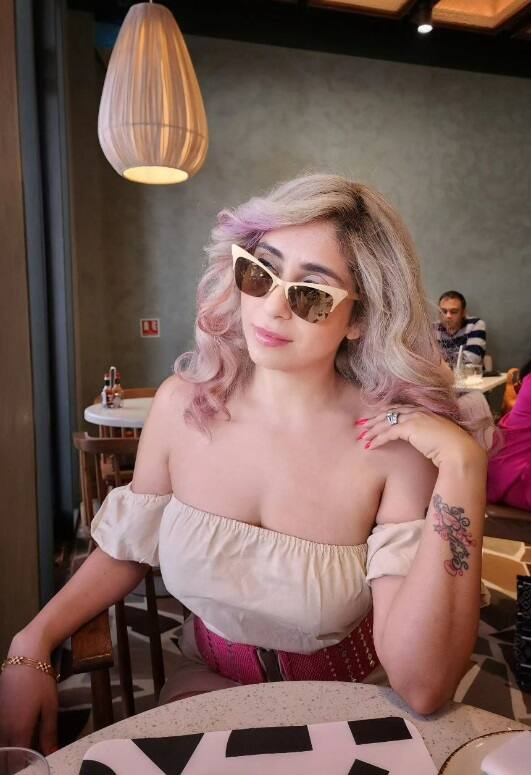 સ્ટાર ગર્લ નેહા ભસીને શેર કરી પોતાની બૉલ્ડ તસવીરો