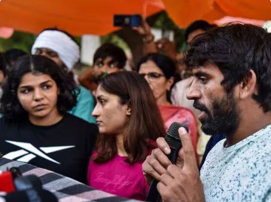 wrestlers protest today athlete call for meeting after government asked for discussion Wrestlers Protest: ਸਰਕਾਰ ਨਾਲ ਗੱਲਬਾਤ ਦੇ ਸੱਦੇ ਤੋਂ ਬਾਅਦ ਅੱਜ ਦਿੱਲੀ ਆ ਸਕਦੇ ਨੇ ਪਹਿਲਵਾਨ, ਬੁਲਾਈ ਮੀਟਿੰਗ