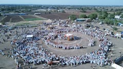 Sant Nivruttinath Palkhi : 'अश्‍व दौडले रिंगणी, होता टाळ-मृदंगाचा ध्वनी', सिन्नरच्या दातलीत नाथांच्या अश्वाचा गोल रिंगण सोहळा!