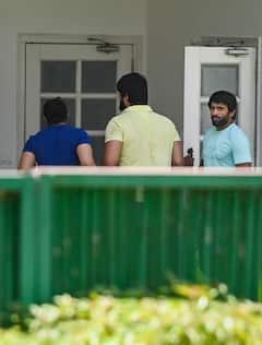 Wrestlers Protest: অনুরাগ ঠাকুরের সঙ্গে দেখা করে ৫ দফা দাবি কুস্তিগীরদের, মানবে কি কেন্দ্র?