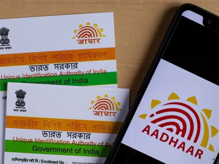Aadhar Card Details Updation name adress change at free of cost Aadhar: పూర్తి ఉచితంగా ఆధార్‌ అప్‌డేషన్‌, కొన్ని రోజులే ఈ ఆఫర్‌