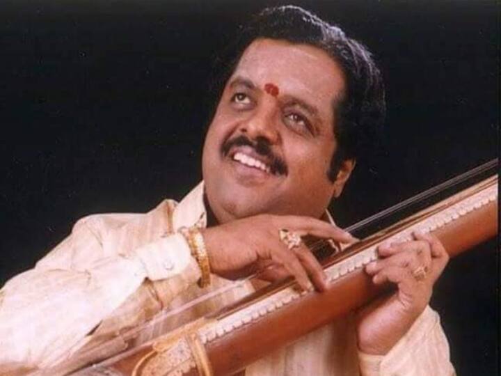 Sirkazhi G. Sivachidambaram celebrates his 64th birthday HBD Sirkazhi G. Sivachidambaram: கம்பீர குரலோன் வாரிசு...  பாட்டு வைத்தியர் சீர்காழி சிவசிதம்பரம் பிறந்தநாள் இன்று! 