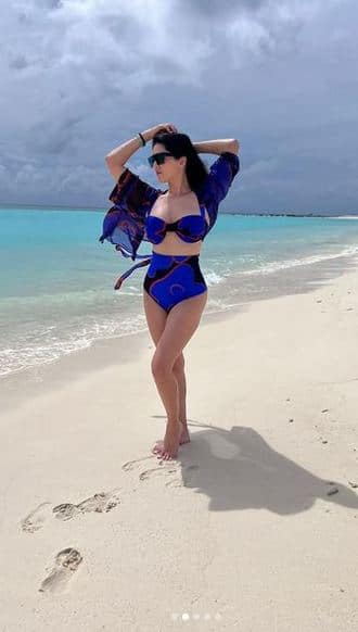 ਬਿਕਨੀ ਪਹਿਨੀ ਸੰਨੀ ਲਿਓਨ ਨੇ ਫਲਾਂਟ ਕੀਤੇ ਬਾਡੀ ਕਰਵਜ਼