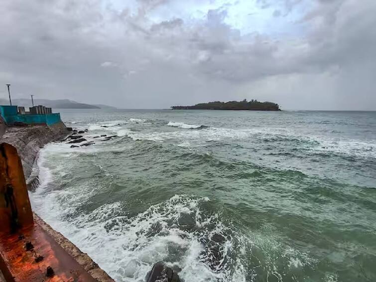 Cyclone biparjoy formed in the South East Arabian Sea and has strengthened into a very intense storm, the India Meteorological Department said. Biparjoy Cyclone: அதிதீவிர புயலாக வலுப்பெற்ற ‘பிபர்ஜாய்’.. உடனடியாக மீனவர்கள் கரைக்கு திரும்ப அறிவுறுத்தல்..