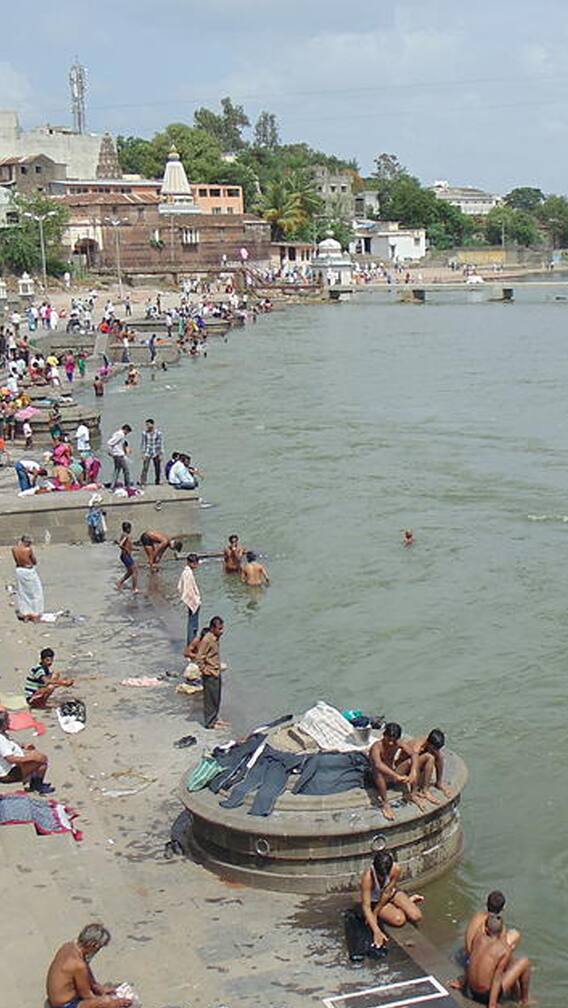 वारकऱ्यांची जीवनदायिनी व्हेंटिलेटरवर!