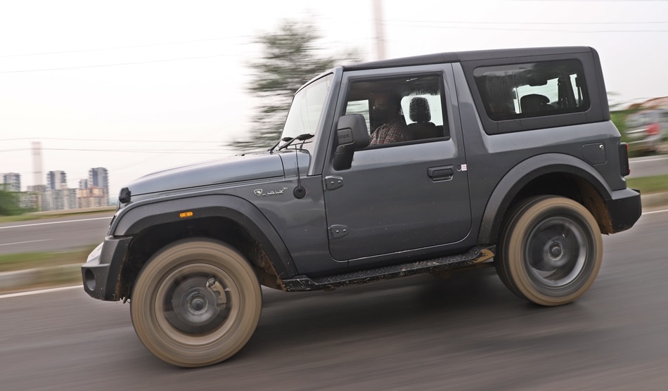 Jimny vs Thar: देखिए मारुति जिम्नी और महिंद्रा थार का प्राइस कंपेरिजन, आप कौन सी खरीदेंगे?