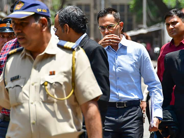 Mumbai High Court extends stay on arrest of former NCB director Sameer Wankhede in Bribery And Extortion Case Sameer Wankhede Case: 'शाहरुख खान के बेटे आर्यन खान को क्लीन चिट देना और...', समीर वानखेड़े का हाई कोर्ट में नया दावा