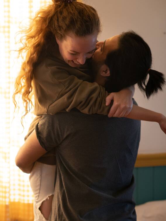 'जादू की झप्पी' के होते हैं कई फायदे