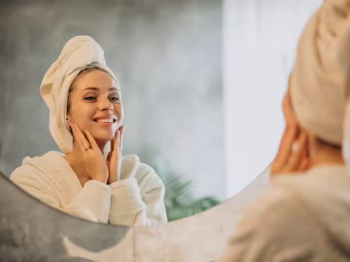 tips to prevent pimple in summer and get glowing skin हफ्तेभर में चेहरे की हर समस्या हो सकती है दूर... बस हर रोज कर लें ये 2 उपाय