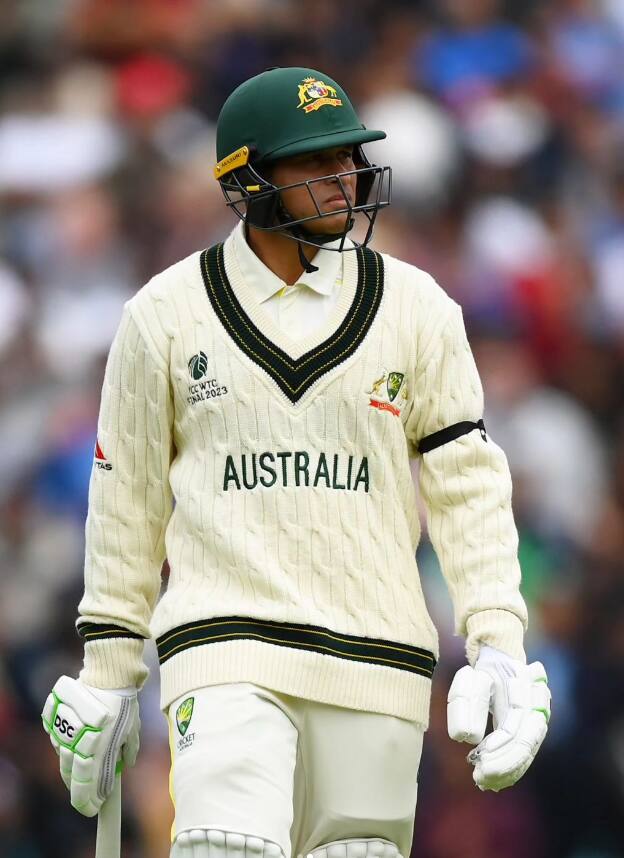 ஆஸ்திரேலியா அணியின் தொடக்க ஆட்டகாரர்களாக உஸ்மான் காவாஜா, டேவிட் வார்னர் ஆகியோர் களம் இறங்கினர். போட்டி ஆரம்பித்த சில நிமிடங்களிலே உஸ்மான் கவாஜா ரன் எதுவும் எடுக்காமல் ஆட்டம் இழந்தார்.