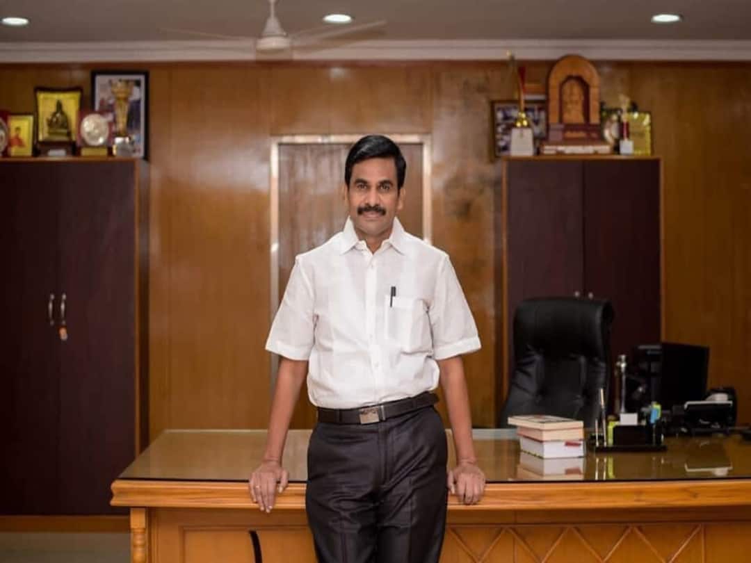 Irai Anbu IAS : 'ஓய்வுக்கு பிறகு எந்த பதவியும் வேண்டாம்’ அரசு தர முனைந்த பொறுப்பை துறந்தார் இறையன்பு ஐ.ஏ.எஸ்..!