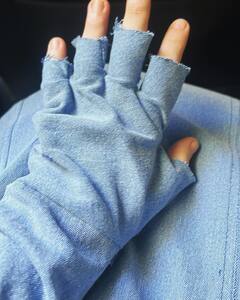 जादू बनकर सड़क पर आईं Uorfi Javed, लोग बोले- 'चमत्कार हो गया, ये या तो कपड़े नहीं पहनेगी या इतने पहनेगी कि...'