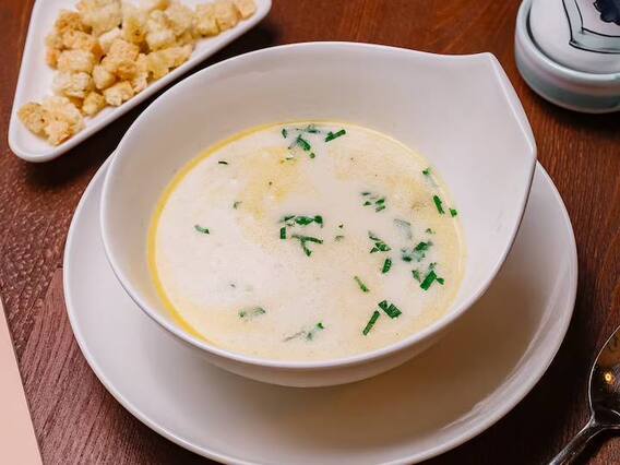 Sooji Kheer Recipe: एक बार जरूर ट्राई करें सूजी का खीर, बनाना है आसान और टेस्ट में शानदार