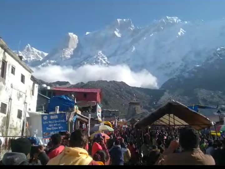 avalanche in Rudraprayag once again hits mountains behind kedarnath Dham temple ANN Uttarakhand News: केदारनाथ धाम में हिमस्खलन होने से अटकीं भक्तों की सांसें, जानें- बार-बार क्यों हो रही ये घटना?
