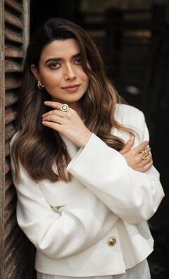 Nimrat Khaira: ਬੌਸ ਲੇਡੀ ਅਵਤਾਰ 'ਚ ਨਜ਼ਰ ਆਈ ਨਿਮਰਤ ਖਹਿਰਾ, ਖੂਬਸੂਰਤੀ ਦੇਖ ਰੁਕੀ ਫੈਨਜ਼ ਦੇ ਦਿਲਾਂ ਦੀ ਧੜਕਣ