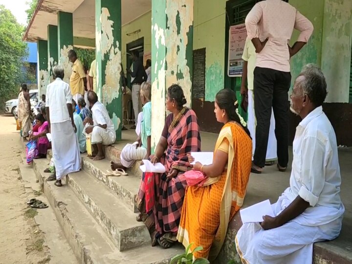 சீர்காழியில் காலதாமதமாக தொடங்கிய ஜமாபந்தி - பொதுமக்கள் கடும் அவதி