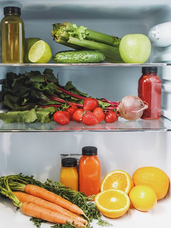 फ्रिज के बिना गर्मियों में जल्दी सूख जाएंगी ये सब्जियां और फल