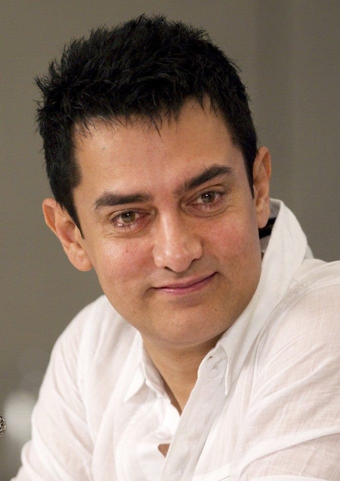आमिर खान की लाइफ का ये किस्सा प्रोड्यूसर महावीर जैन ने शेयर किया था. उन्होंने बताया था कि, एक बार आमिर अंडरवर्ल्ड डॉन के बुलाने पर भी उनकी पार्टी में नहीं गए थे. जिसकी वजह से उनकी जान खतरे में पड़ गई थी.