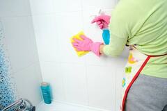 बाथरूम का कोना-कोना हो जाएगा बिल्कुल नया जैसा, बस इन 8 क्लीनिंग टिप्स को आजमाएं