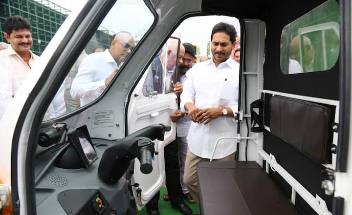 లక్ష లోపు జనాభా ఉన్న 55 మున్సిపాలిటీలలో ఫీకల్ స్లడ్జ్ ట్రీట్ మెంట్ ప్లాంట్ల (FSTP) ఏర్పాటు