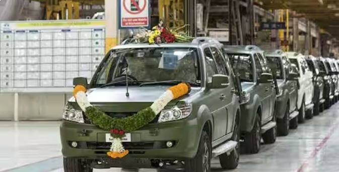 Tata Motors Safari Storme GS800 SUV ਭਾਰਤੀ ਫੌਜ ਲਈ ਬਹੁਤ ਕਾਰਗਰ ਸਾਬਤ ਹੋਈ ਹੈ। ਇਸ ਕਾਰਨ ਭਾਰਤੀ ਫੌਜ ਨੇ ਇਸ ਕਾਰ ਦੀਆਂ 3,192 ਯੂਨਿਟਾਂ ਦਾ ਆਰਡਰ ਦਿੱਤਾ ਹੈ। ਕਾਰ ਨੂੰ ਅਜੇ ਵੀ ਕਦੇ-ਕਦਾਈਂ ਫੌਜ ਨਾਲ ਦੇਖਿਆ ਜਾਂਦਾ ਹੈ.