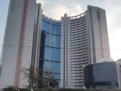 MCD में फिर शुरू हुआ हंगामा, स्थायी समिति के गठन को लेकर BJP पार्षदों ने किया प्रोटेस्ट