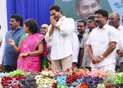 మున్సిపాలిటీల్లో చెత్త సేకరణకు ఈఆటోలు- జెండా ఊపి ప్రారంభించిన సీఎం