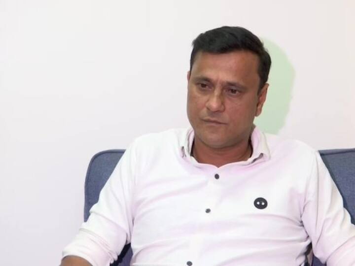 Kolhapur Violence: कोल्हापुर में विरोध के बाद बढ़ सकती है MNS नेता संदीप देशपांडे की मुश्किलें, केस दर्ज, जानें पूरा मामला Kolhapur Violence MNS leader Sandeep Deshpande Case filed for burning effigy of Aurangzeb Kolhapur Violence: कोल्हापुर में विरोध के बाद बढ़ सकती है MNS नेता संदीप देशपांडे की मुश्किलें, केस दर्ज, जानें पूरा मामला