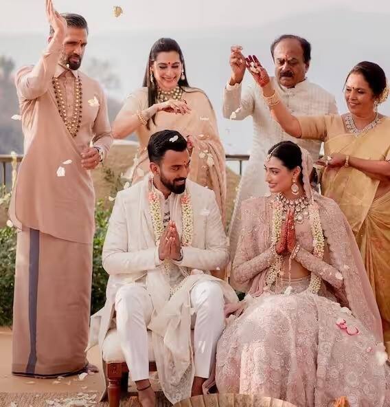 सध्या सुनिल शेट्टी सिनेमामध्ये काम करताना दिसून येत नाही. मात्र तो एक मोठा व्यावसायिक आहे. त्याची कोटीची उलाढालही आहे. त्याचे देशभरातील काही महत्त्वाच्या शहरात हॉटेल्स आहेत. यामुळे तो एक अभिनेता, फिटनेस मॅन, फॅमिली मॅन आणि बिजनेस मॅन म्हणून आयुष्यात यशस्वी ठरला आहे.