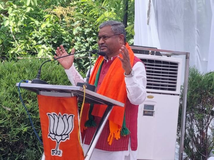 Jharkhand Businessman Amit Agarwal Arrest BJP Said Don't know how many white collars will be exposed if there further investigation Jharkhand: 'आगे जांच हो तो न जाने कितने सफेदपोश...' कारोबारी अमित अग्रवाल और टी इस्टेट के मालिक की गिरफ्तारी मामले पर बोली BJP