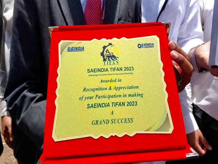 हे यंत्र बनविण्यासाठी गेल्या सात महिन्यांपासून मेहनत घेतली आहे. हे यंत्र तयार करण्यासाठी जवळपास 65 हजार रुपये खर्च आला आहे.. शेतकऱ्यांची गरज लक्षात घेऊन सर्व्हे करून हे यंत्र तयार केलं आहे.