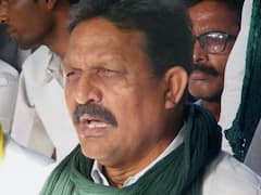 सांसदी जाने के बाद अब अफजाल अंसारी से सरकार ने छीना घर, दिल्ली में परिजनों ने समेटा 'बोरिया बिस्तर'