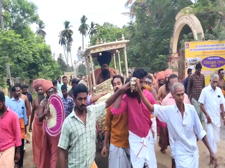 mayiladuthurai dharmapuram Adheenam temple festival pattinapravesamTNN வெள்ளி நாற்காலி பல்லக்கில் எழுந்தருளிய தருமபுரம் ஆதீன மடாதிபதி! நாளை பட்டிணம் பிரவேசம்!