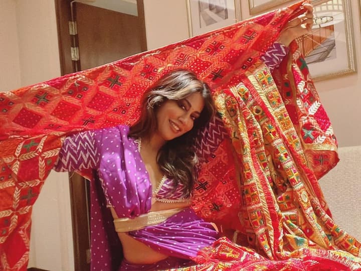 Chitrangda Singh shared her love for phulkari duppattas wearing a purple saree looking elegant as ever. Take a look