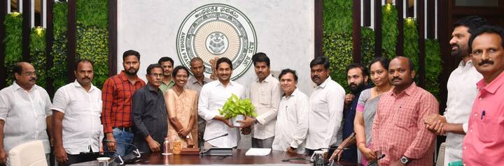ఉద్యోగుల విషయంలో ఇచ్చిన మాట ప్రకారం నడుచుకున్నామని సీఎం జగన్ వెల్లడి