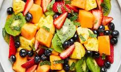 ફળ પર મીઠું નાખીને ખાતા હોય તો આજે જ બંધ કરી દેજો! નહીં તો થશે આ નુકસાન