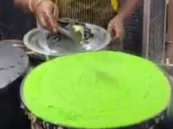 Paan Dosa goes viral on social media have you seen green color dosa क्या आपने कभी खाया है हरे रंग का डोसा? सोशल मीडिया पर तेजी से वायरल हो रहा पान डोसा