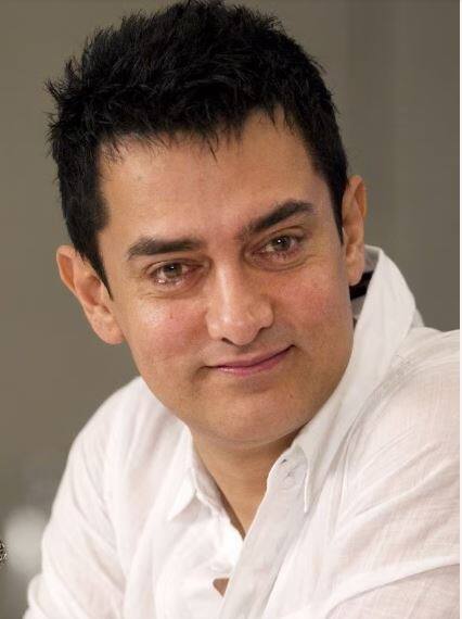 ਆਮਿਰ ਖਾਨ ਦੀ ਜ਼ਿੰਦਗੀ ਦੀ ਇਹ ਕਹਾਣੀ ਨਿਰਮਾਤਾ ਮਹਾਵੀਰ ਜੈਨ ਨੇ ਸਾਂਝੀ ਕੀਤੀ ਹੈ। ਉਸ ਨੇ ਦੱਸਿਆ ਸੀ ਕਿ ਇੱਕ ਵਾਰ ਵੀ ਆਮਿਰ ਅੰਡਰਵਰਲਡ ਡੌਨ ਵੱਲੋਂ ਬੁਲਾਏ ਜਾਣ ਤੋਂ ਬਾਅਦ ਵੀ ਉਨ੍ਹਾਂ ਦੀ ਪਾਰਟੀ ਵਿੱਚ ਨਹੀਂ ਗਏ ਸਨ। ਜਿਸ ਕਾਰਨ ਉਨ੍ਹਾਂ ਦੀ ਜਾਨ ਨੂੰ ਖਤਰਾ ਸੀ।