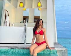 Sakshi Malik:  રેડ બિકિનીમાં સાક્ષી મલિકનો હોટ અંદાજ, જુઓ વાયરલ તસવીરો