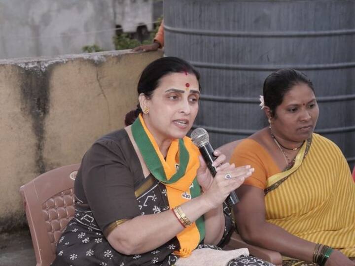 Mumbai: 'मगरमच्छ के आंसू', मीरा रोड हत्याकांड मामले में सुप्रिया सुले के आरोपों पर BJP नेता का पलटवार Mira Road Murder Supriya Sule Target Eknath Shinde Devendra Fadnavis Chitra Bagh hits back Mumbai: 'मगरमच्छ के आंसू', मीरा रोड हत्याकांड मामले में सुप्रिया सुले के आरोपों पर BJP नेता का पलटवार