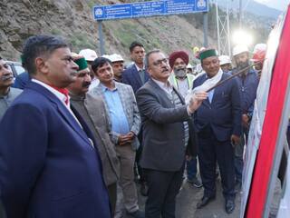 HP News: सीएम सुक्खू ने केंद्रीय मंत्री से शानन प्रोजेक्ट हिमाचल को वापस देने की पैरवी, जानें और क्या कहा?