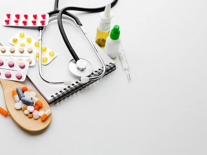 Govt bans 14 fixed doze combination doze including paracetamol due to health risk आपके फर्स्ट ऐड बॉक्स में रहने वाली इन दवाओं पर सरकार ने लगाई रोक...सेहत के लिए बताया खतरनाक
