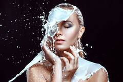 Beauty Tips : ग्लोईंग त्वचेसाठी करा 'हा' उपाय, चेहरा होईल चमकदार