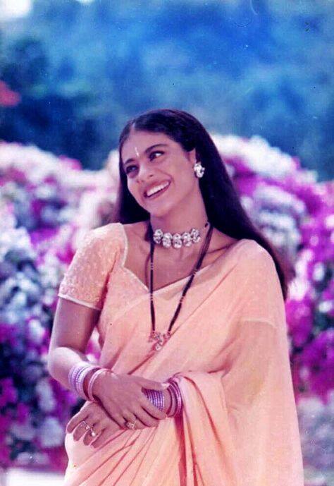 ਅਦਾਕਾਰਾ ਨੇ ਲਿਖਿਆ ਕਿ ਉਹ ਆਪਣੀ ਜ਼ਿੰਦਗੀ ਦੇ ਸਭ ਤੋਂ ਔਖੇ ਸਮੇਂ 'ਚ ਹੈ। ਨਾਲ ਹੀ, ਕਾਜੋਲ ਨੇ ਆਪਣੀ ਪੋਸਟ ਦੇ ਕੈਪਸ਼ਨ ਵਿੱਚ ਲਿਖਿਆ ਕਿ ਉਹ ਸੋਸ਼ਲ ਮੀਡੀਆ ਤੋਂ ਬ੍ਰੇਕ ਲੈ ਰਹੀ ਹੈ।