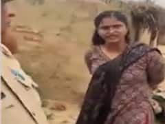 बागपत में महिला अफसर की दबंगई का वीडियो वायरल, ईंट-भट्ठा संचालक का तोड़ा मोबाइल, कहे अपशब्द